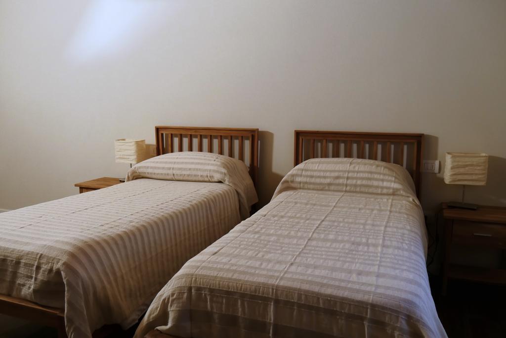 Locanda Del Toro Calderara di Reno Δωμάτιο φωτογραφία